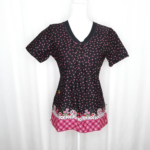 Mary Engelbreit™ Hearts and Flowers Scrub Top - Picture 1 of 9